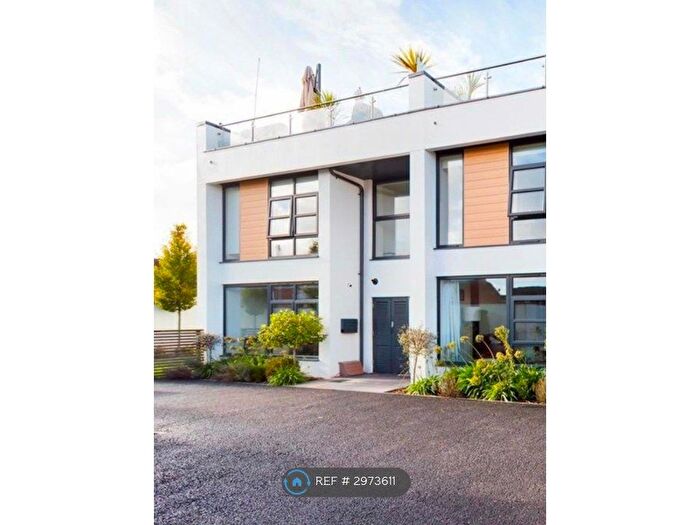 3 Bedroom End Terrace House To Rent In Edina Mews, Exeter, EX2