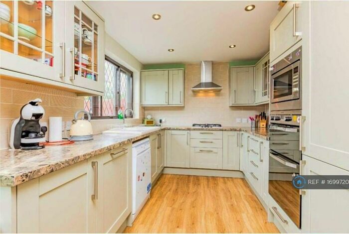 6 Bedroom Detached House To Rent In Highfields Close, Stoke Gifford, Bristol, BS34