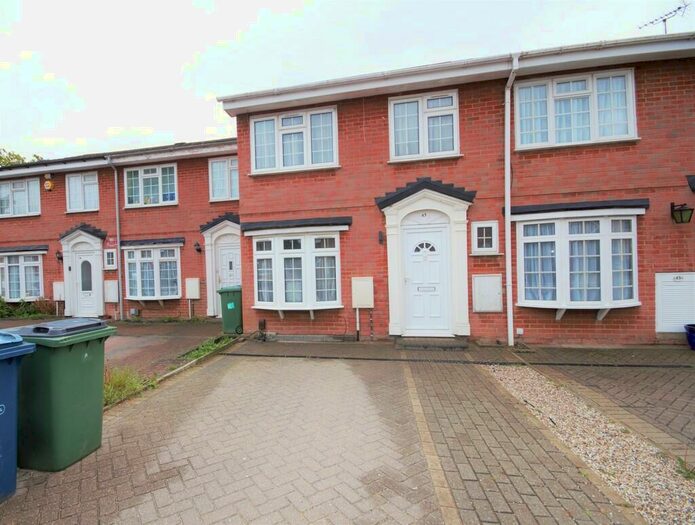 3 Bedroom Terraced House To Rent In Verwood Road, Harrow, HA2
