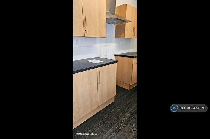 3 Bedroom Terraced House To Rent In Lancaster Avenue, Grimsby, DN31