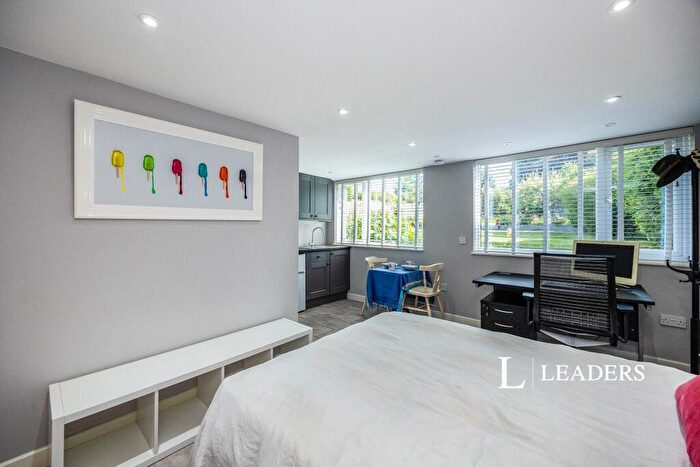Studio To Rent In Bowes Hill, Rowlands Castle, PO9