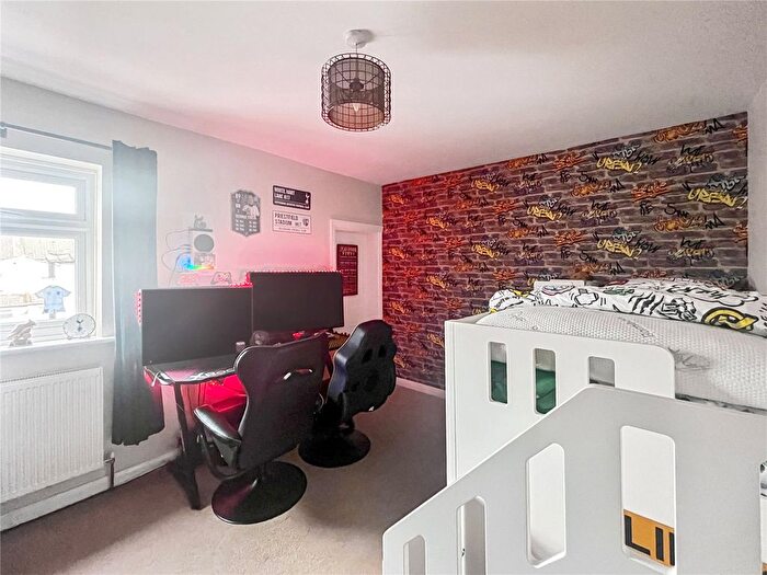 3 Bedroom Terraced House For Sale In Gordon Road, Gillingham, Kent, ME7