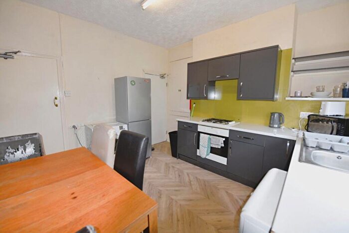 4 Bedroom House To Rent In Harold Grove, LS6