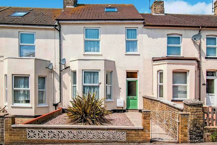4 Bedroom Terraced House To Rent In Alexandra Road, Lowestoft NR32