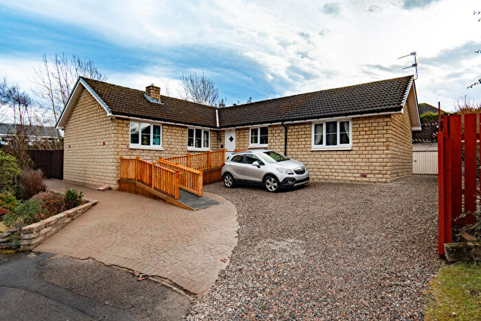 5 Bedroom Detached Bungalow For Sale In Murray Place, Inverness, IV2