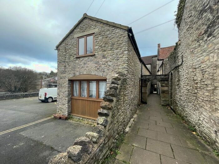 1 Bedroom Semi-Detached House To Rent In Town Street, Shepton Mallet, BA4