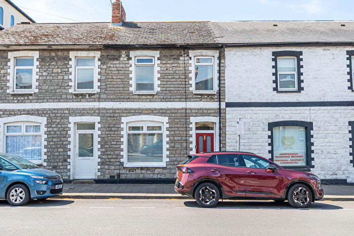 4 Bedroom Terraced House For Sale In Plassey Street, Penarth, CF64