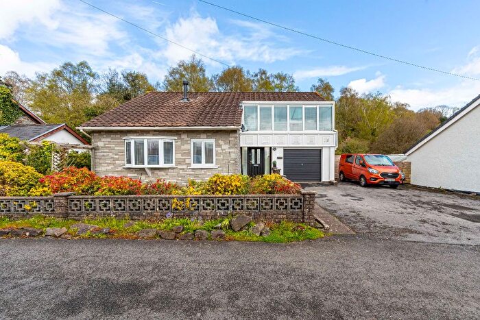 3 Bedroom Detached House For Sale In Pentwyn Deintyr, Quakers Yard, Treharris, CF46