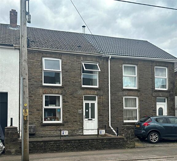 3 Bedroom End Of Terrace House For Sale In Heol Y Gors, Cwmgors, Ammanford, Neath Port Talbot, SA18