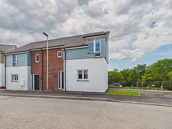 3 Bedroom Semi Detached House For Sale In Brooks Avenue, Holsworthy, EX22