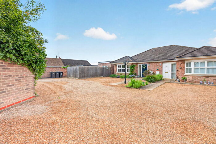 3 Bedroom Semi-Detached Bungalow For Sale In Main Street, Witchford, CB6