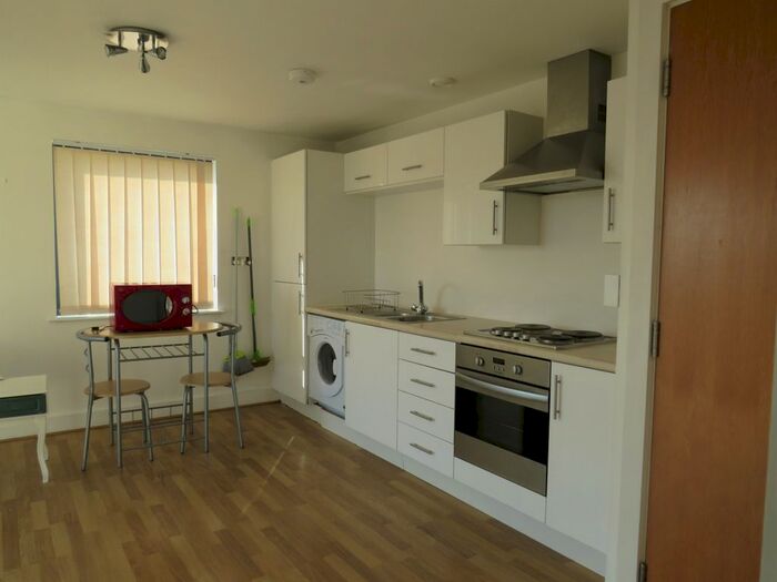 Studio To Rent In Cowbridge Road East, Canton, Cardiff CF11