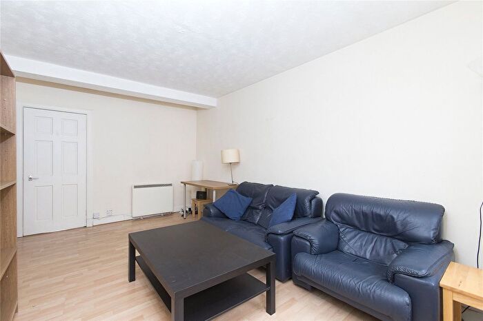 1 Bedroom Flat To Rent In Nicolson Street, Newington, Edinburgh, EH8