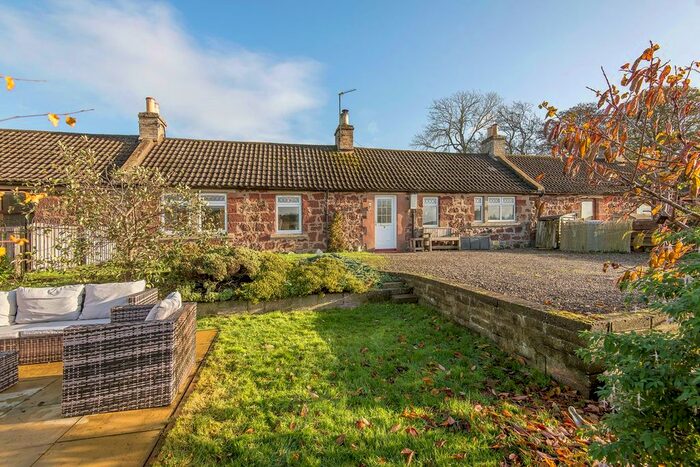 2 Bedroom Terraced House For Sale In Lindifferon Farm Cottages, Parbroath, KY15