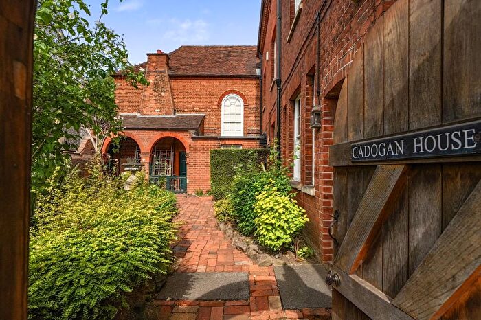 2 Bedroom Flat For Sale In Reading Town Centre, Berkshire, RG1