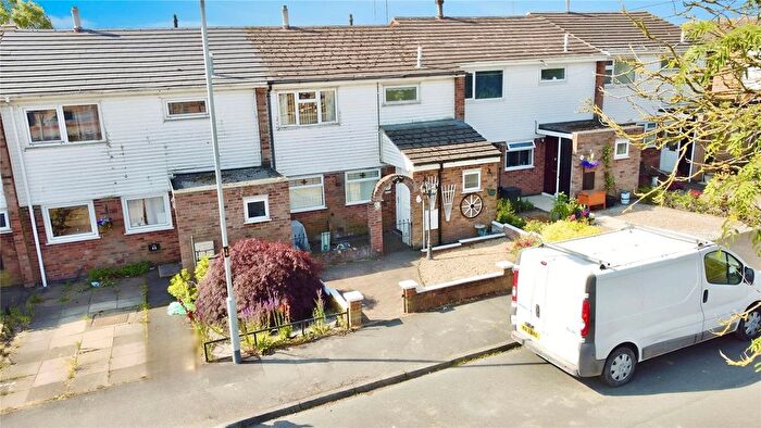 3 Bedroom Terraced House For Sale In Barton Road, Osbaston, Nuneaton, Leicestershire, CV13