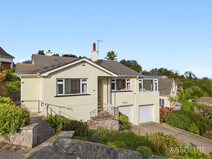 2 Bedroom Detached Bungalow For Sale In Bracken Rise, Paignton, TQ4