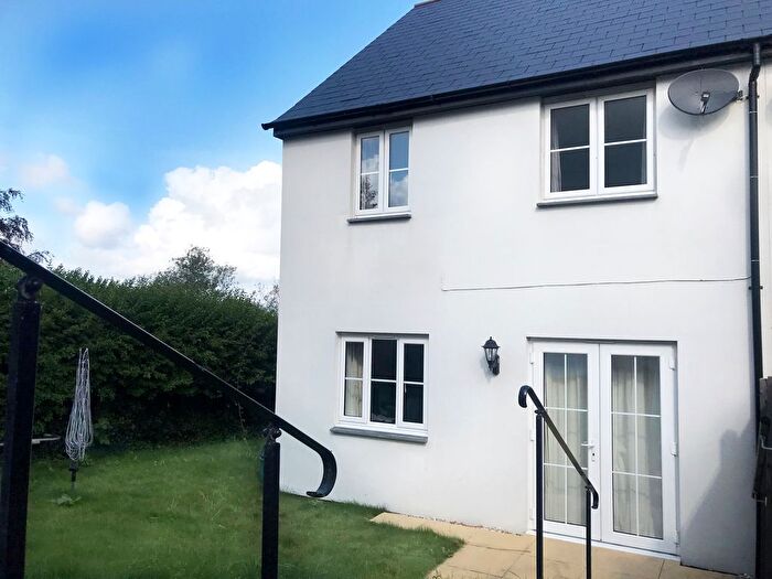 3 Bedroom Property To Rent In Vicarage Hill, Newton Abbot, TQ12
