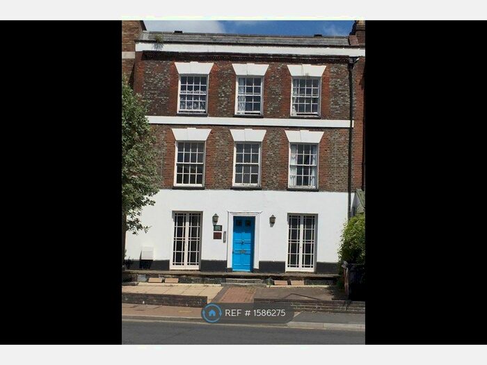 1 Bedroom Flat To Rent In Reddy House, High Wycombe, HP11