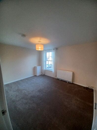 1 Bedroom Flat To Rent In Main Street, Frodsham, WA6