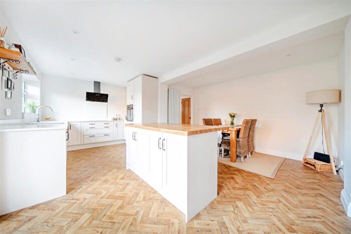 4 Bedroom Detached House For Sale In Gomer Lane, Alverstoke, Gosport, PO12