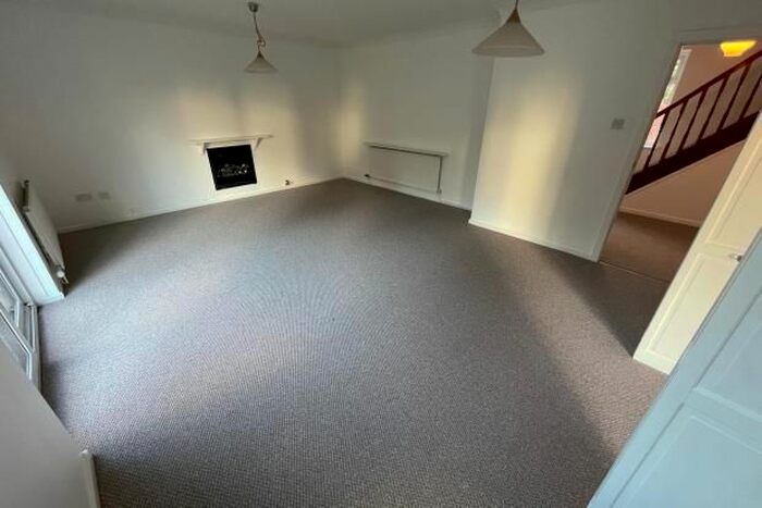 4 Bedroom Terraced House To Rent In Cyncoed Road, Cyncoed, Cardiff CF23