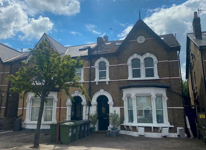 3 Bedroom Flat To Rent In Stanstead Road, Forest Hill, London, SE6