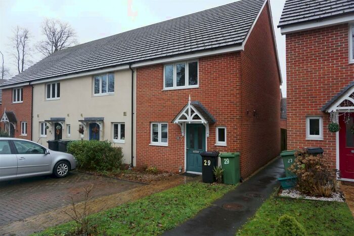 3 Bedroom End Of Terrace House To Rent In Skippetts Gardens, Basingstoke, RG21