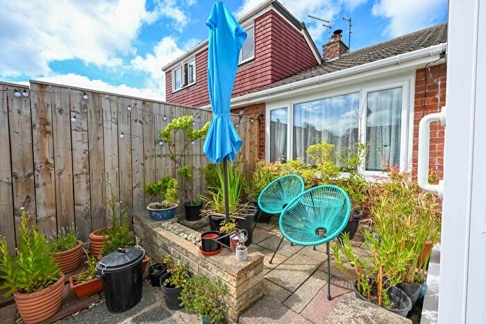 2 Bedroom Semi-Detached Bungalow For Sale In Castle Road, Redcar, TS10