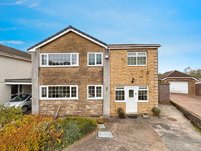 4 Bedroom Detached House For Sale In Hilltop Close, Baglan, SA12