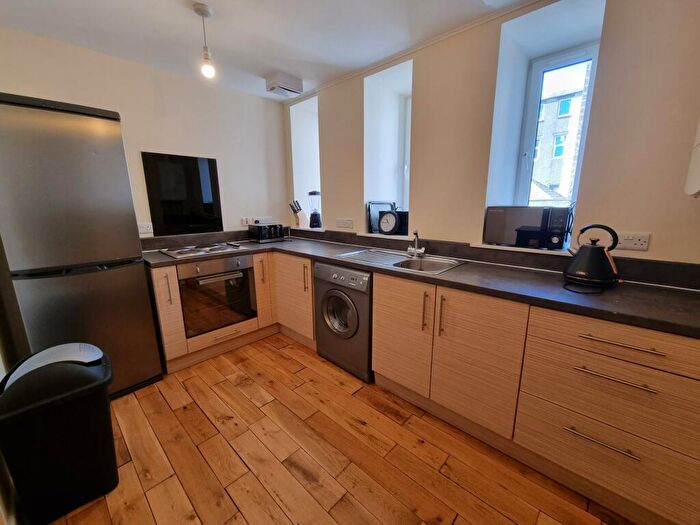 2 Bedroom Flat To Rent In Palmerston Road, The City Centre, Aberdeen, AB11