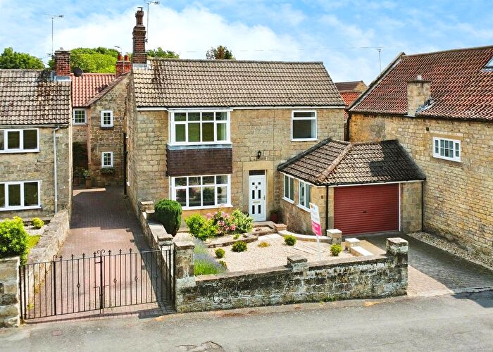3 Bedroom Detached House For Sale In The Green, North Anston, Sheffield, S25