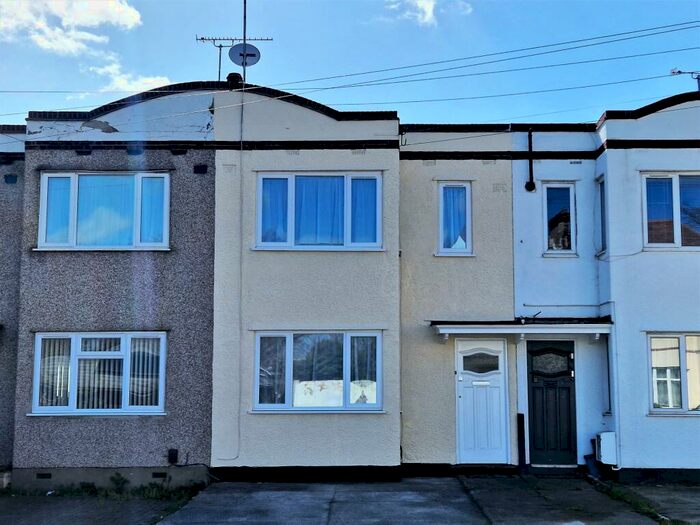 3 Bedroom Terraced House To Rent In Fairfax Drive, Westcliff On Sea, SS0