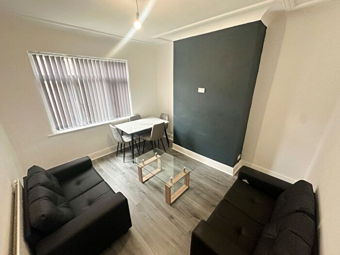 4 Bedroom End Of Terrace House To Rent In Lynholme Road, Liverpool, L4