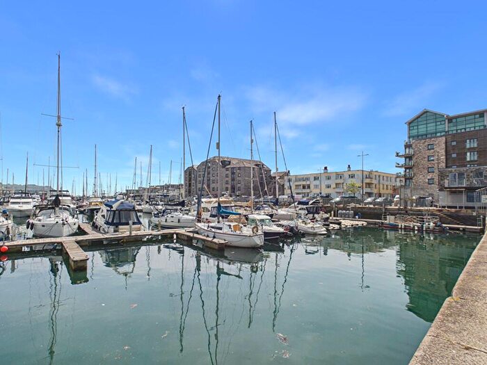 2 Bedroom Flat For Sale In Vauxhall Street, Plymouth, PL4