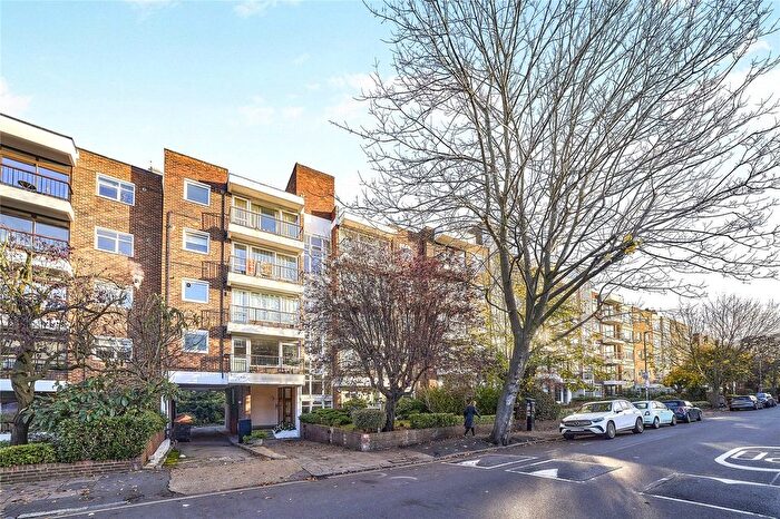 3 Bedroom Flat For Sale In St. John's Avenue, London, SW15