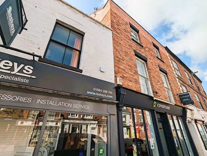 1 Bedroom Flat To Rent In Barton Street, Tewkesbury Town Centre, Gloucestershire, GL20