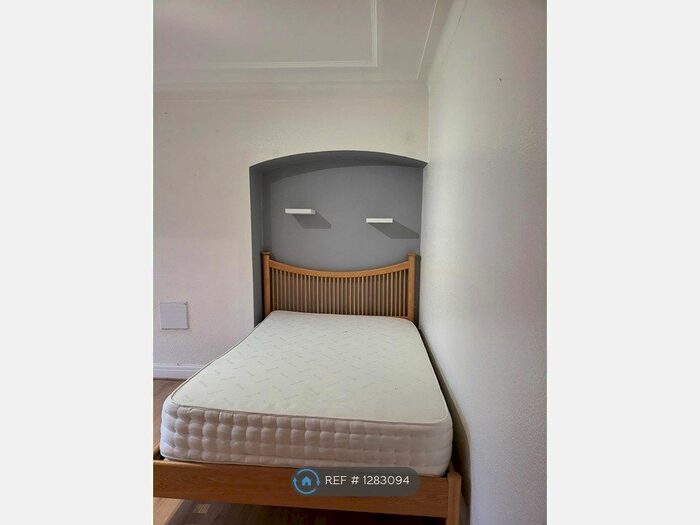 1 Bedroom Flat To Rent In Whitchurch Lane, Edgware HA8