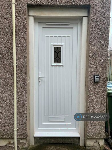 3 Bedroom Flat To Rent In Castlemilk Road, Glasgow, G44