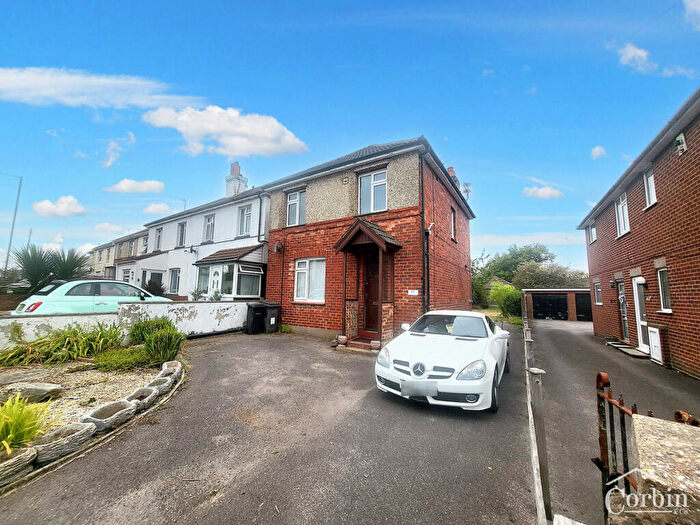 1 Bedroom Flat To Rent In Kinson Road, Bournemouth, BH10