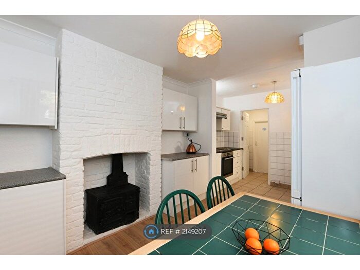 4 Bedroom Terraced House To Rent In Louise Road, London, E15