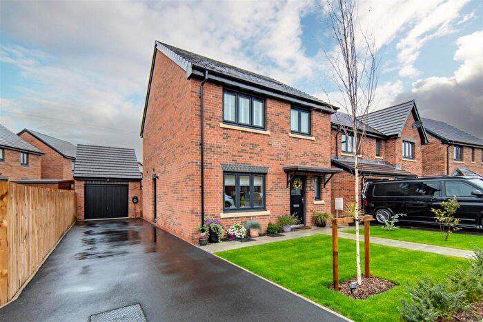 3 Bedroom Detached House For Sale In Thistle Way, Callerton, NE5