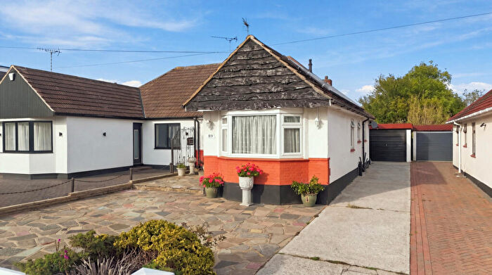 3 Bedroom Semi-Detached Bungalow For Sale In Gravel Road, Leigh-on-sea, SS9