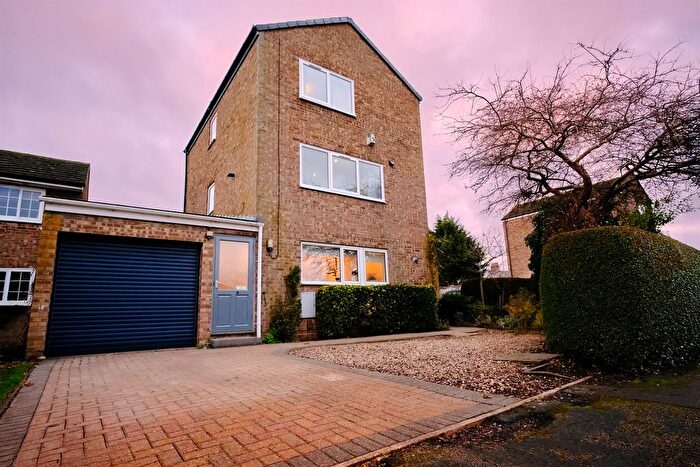 5 Bedroom Detached House For Sale In Breton, Stony Stratford, Milton Keynes, MK11