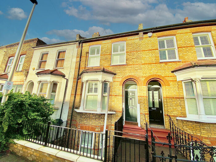 3 Bedroom House To Rent In Gordon Road, South Woodford, E18