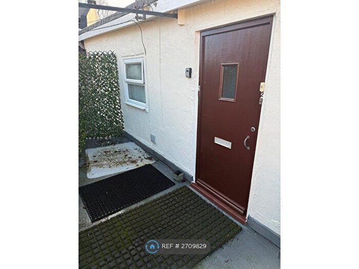 1 Bedroom Flat To Rent In Newington Road, Ramsgate, CT11