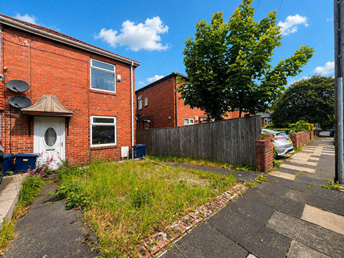 2 Bedroom Flat To Rent In Angerton Gardens, Newcastle Upon Tyne, NE5