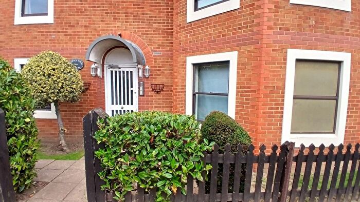 1 Bedroom Flat To Rent In Norwich House, Norfolk Road, Maidenhead, Berkshire, SL6