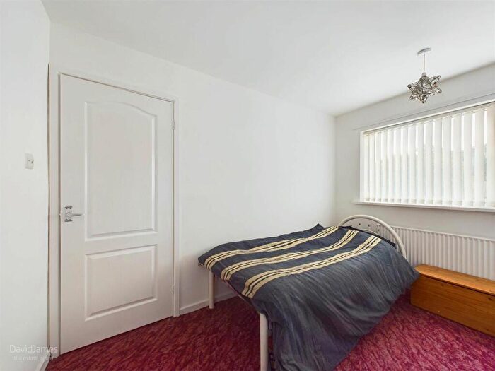 3 Bedroom Detached House For Sale In Dale Farm Avenue, Sneinton, Nottingham, NG3