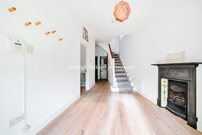 4 Bedroom House To Rent In Fitzwarren Gardens London, N19